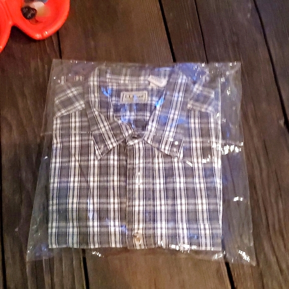 New" L.L.Bean Shirt - Picture 1 of 8